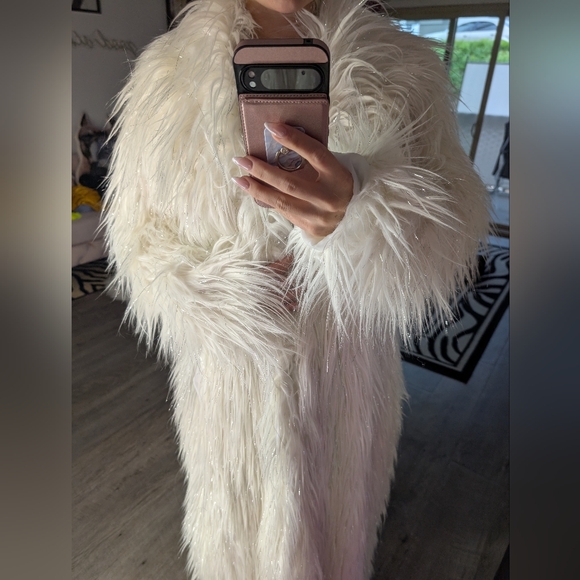 * SOLD * Dolls Kill Club Exx White whinter Fur Arctic Festival Rave Coat - Picture 9 of 11